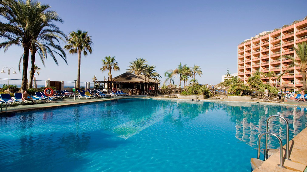 Sunset Beach Club