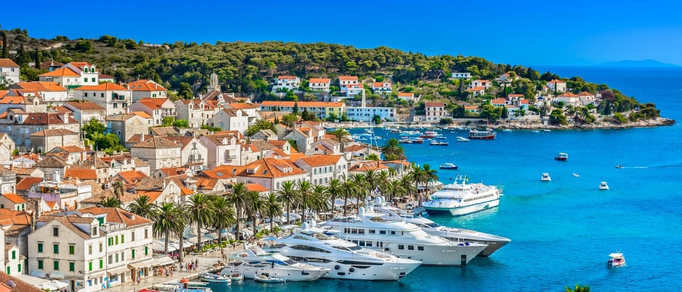 Hvar Macro 1